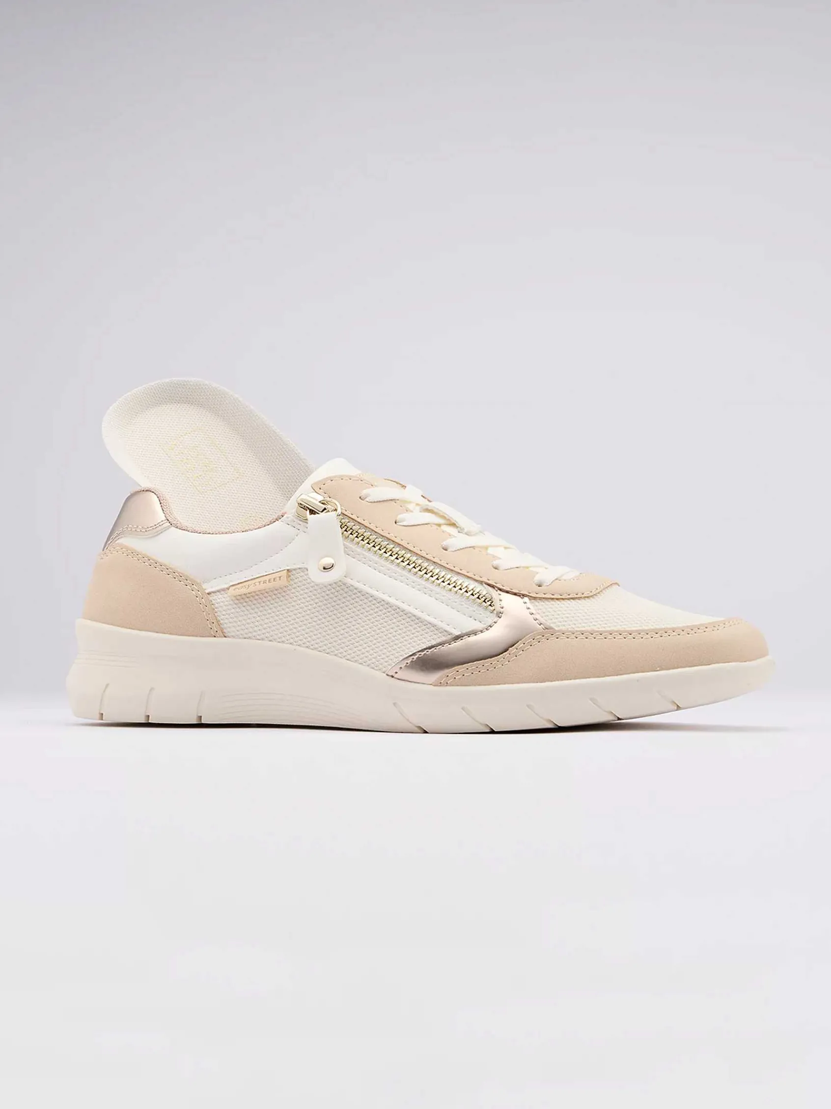 Easy Street Sneakers-Beige Sneaker