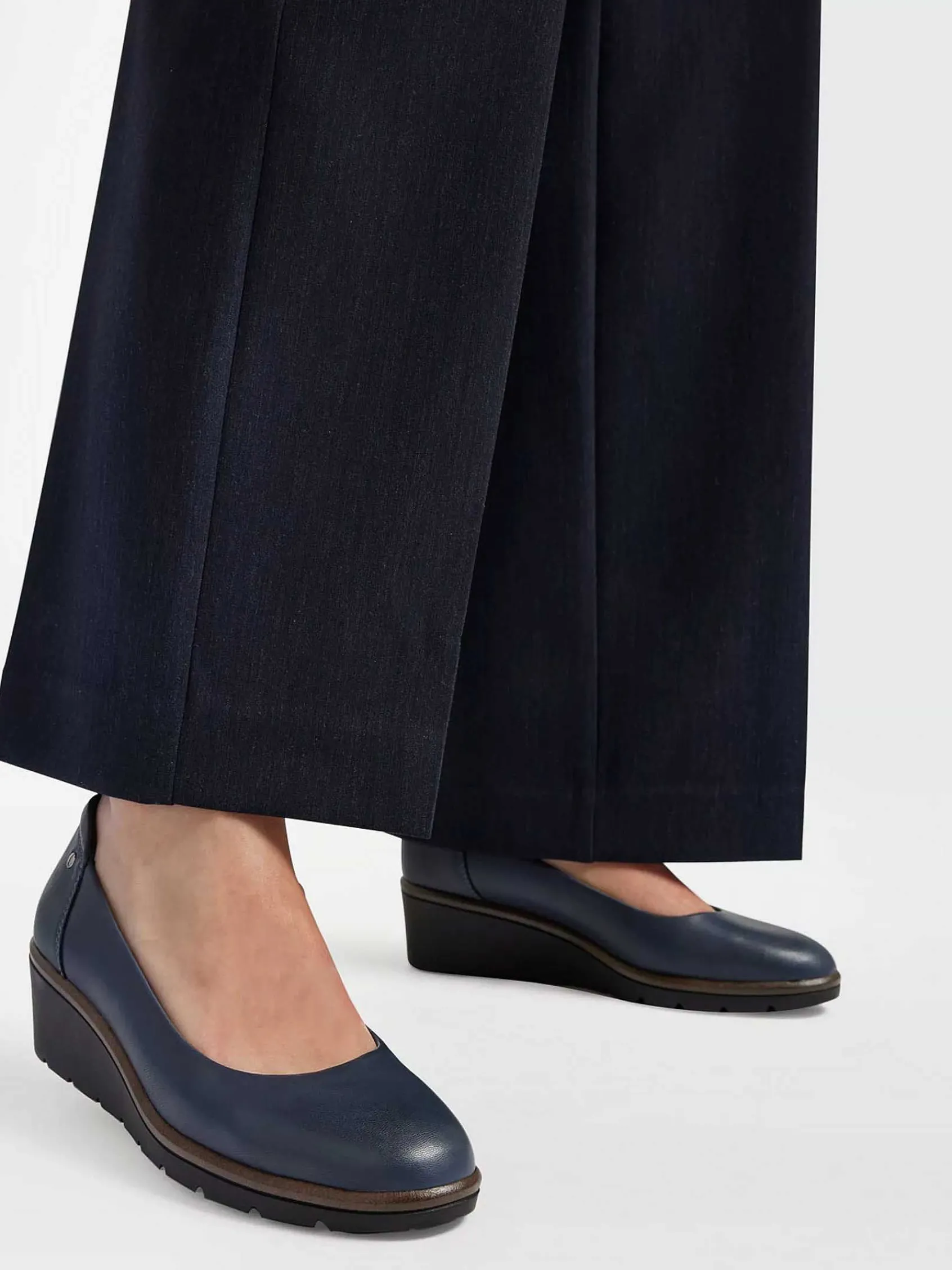 Graceland Pumps-Donkerblauwe Pump Sleehak