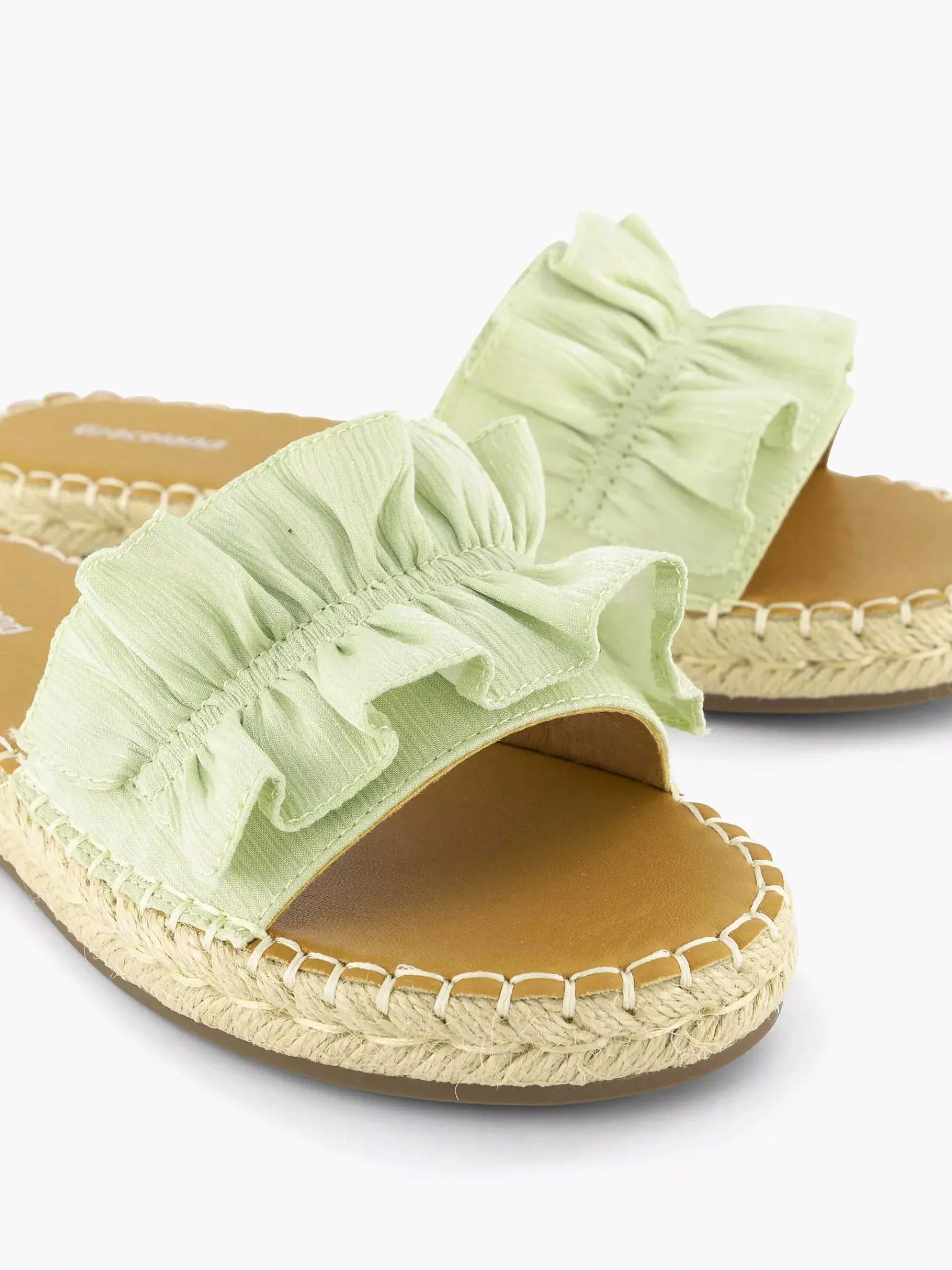 Graceland Slippers-Lichtgroene Slipper Roesjes