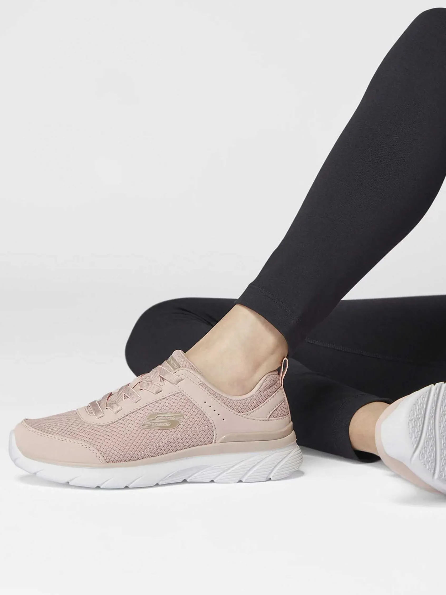 Skechers Sneakers-Roze Sole Provider - Brief History