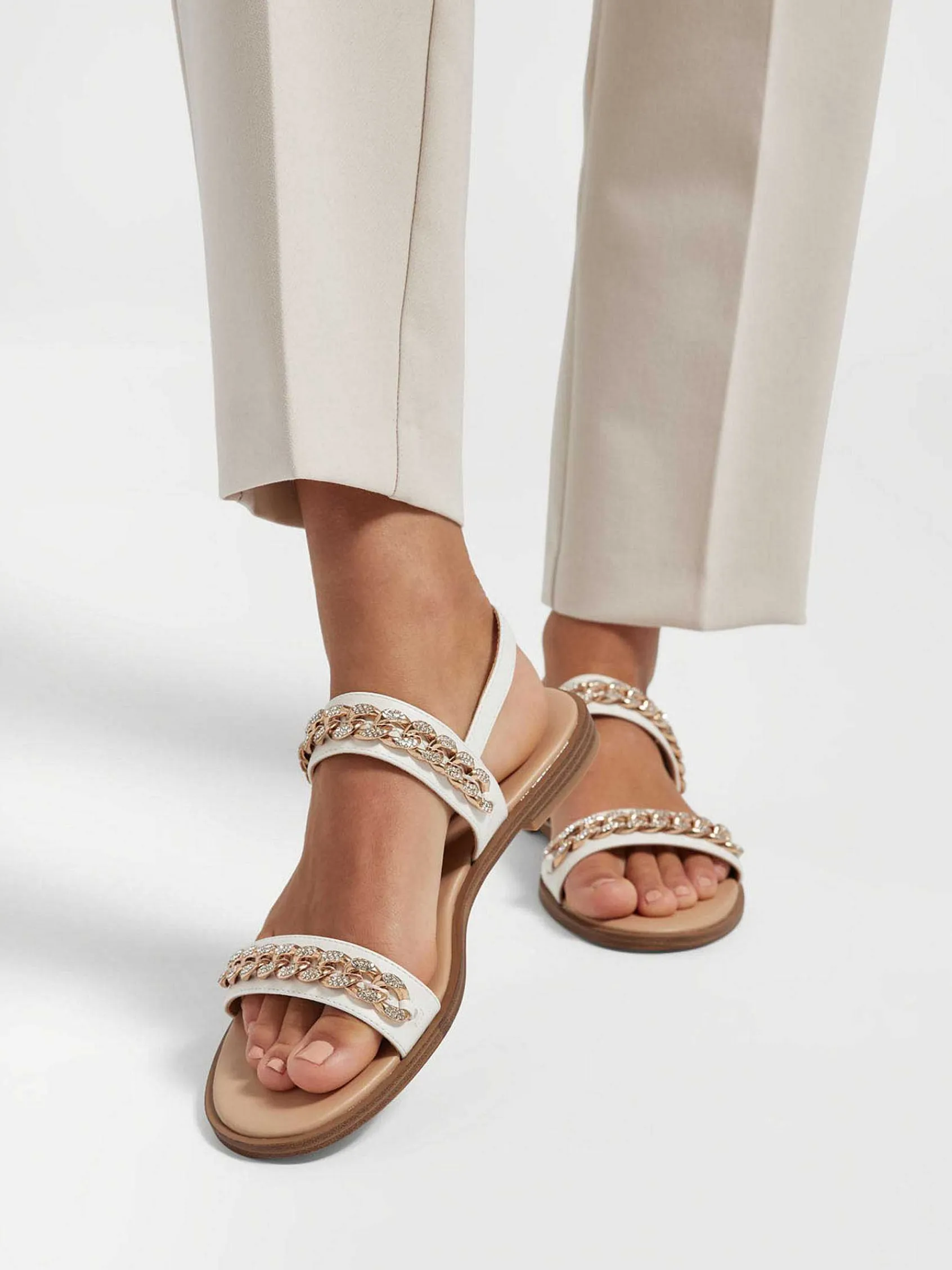 Graceland Sandalen-Witte Sandaal Sierketting