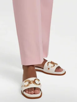 Graceland Slippers-Witte Slipper Sierketting
