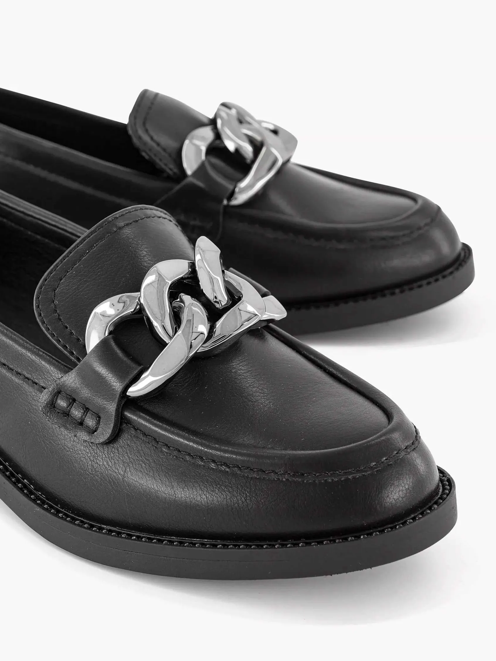 Graceland Instappers-Zwarte Loafer Sierketting