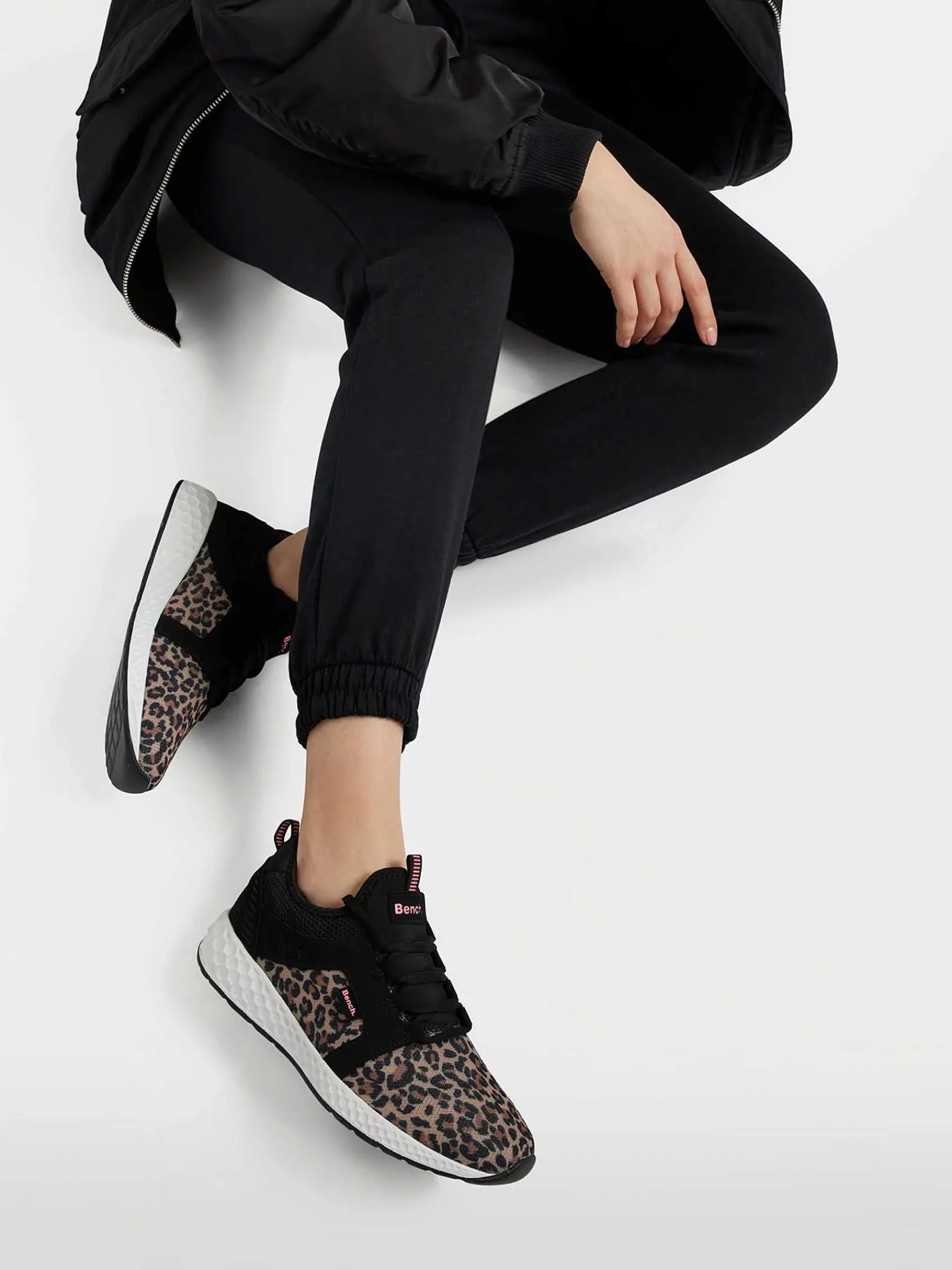 Bench Sneakers-Zwarte Sneaker Panterprint