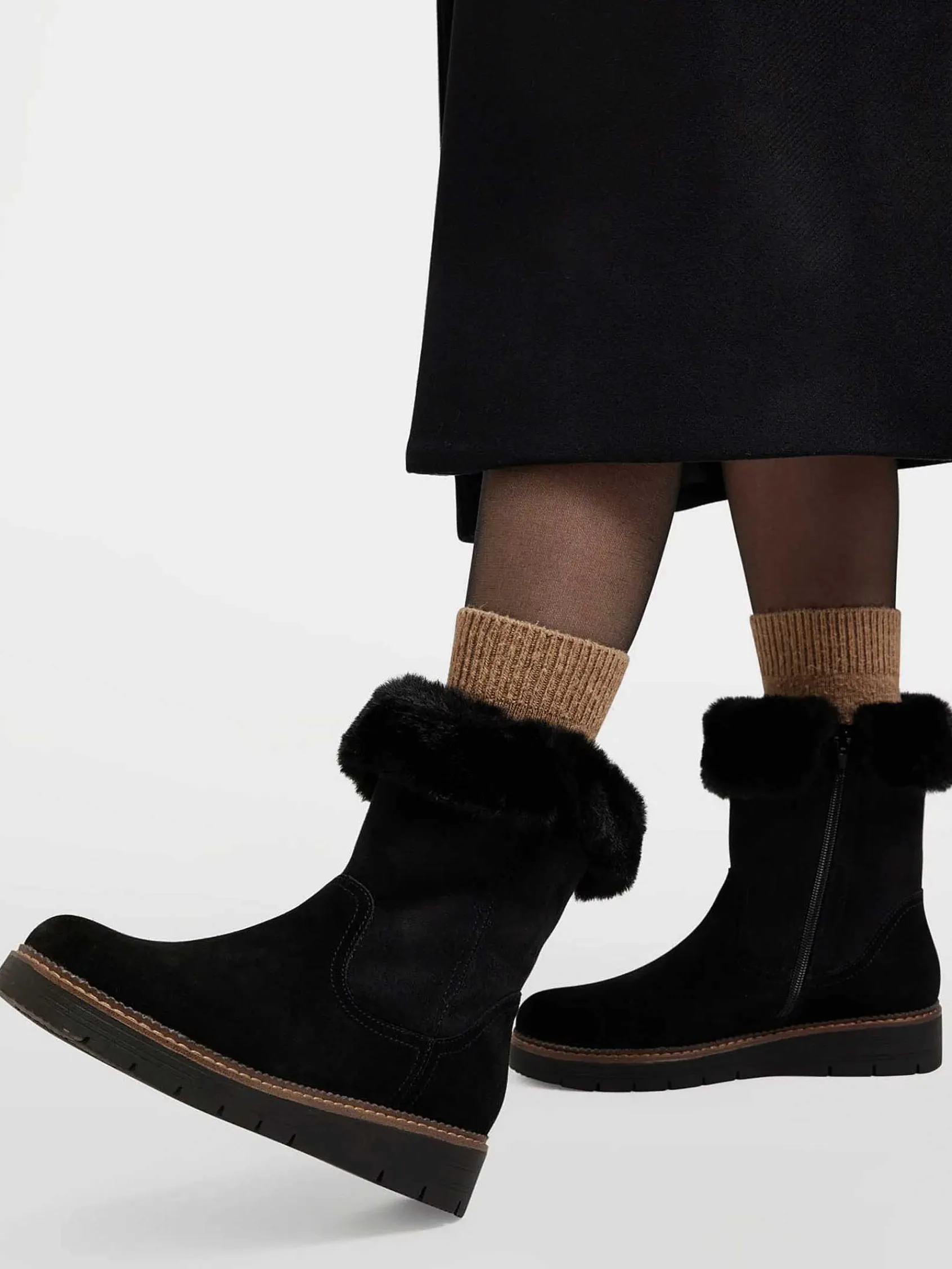 Medicus Comfort Schoenen-Zwarte Suede Comfort Enkelboot Gevoerd